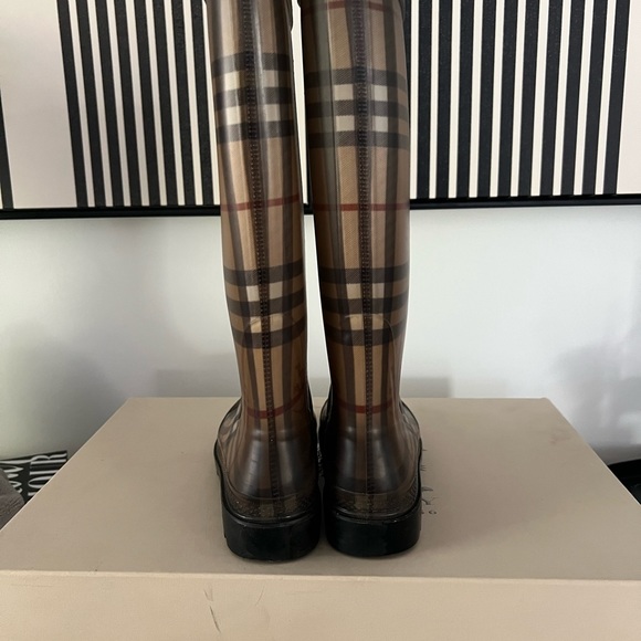 Blueberry boots - Picture 4 of 4